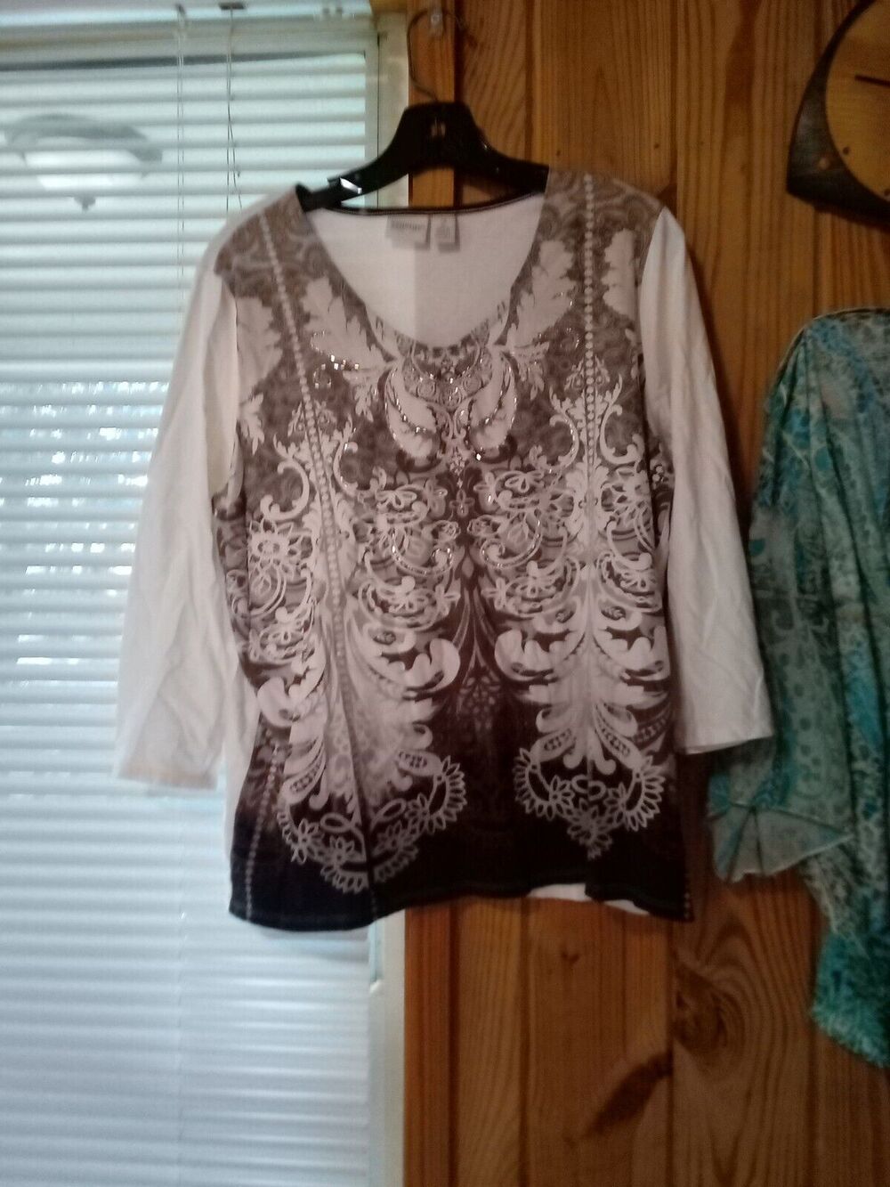 Zenergy By Chicos Ivory Tan Embellished 3/4 Sleeve Sz 2 Top